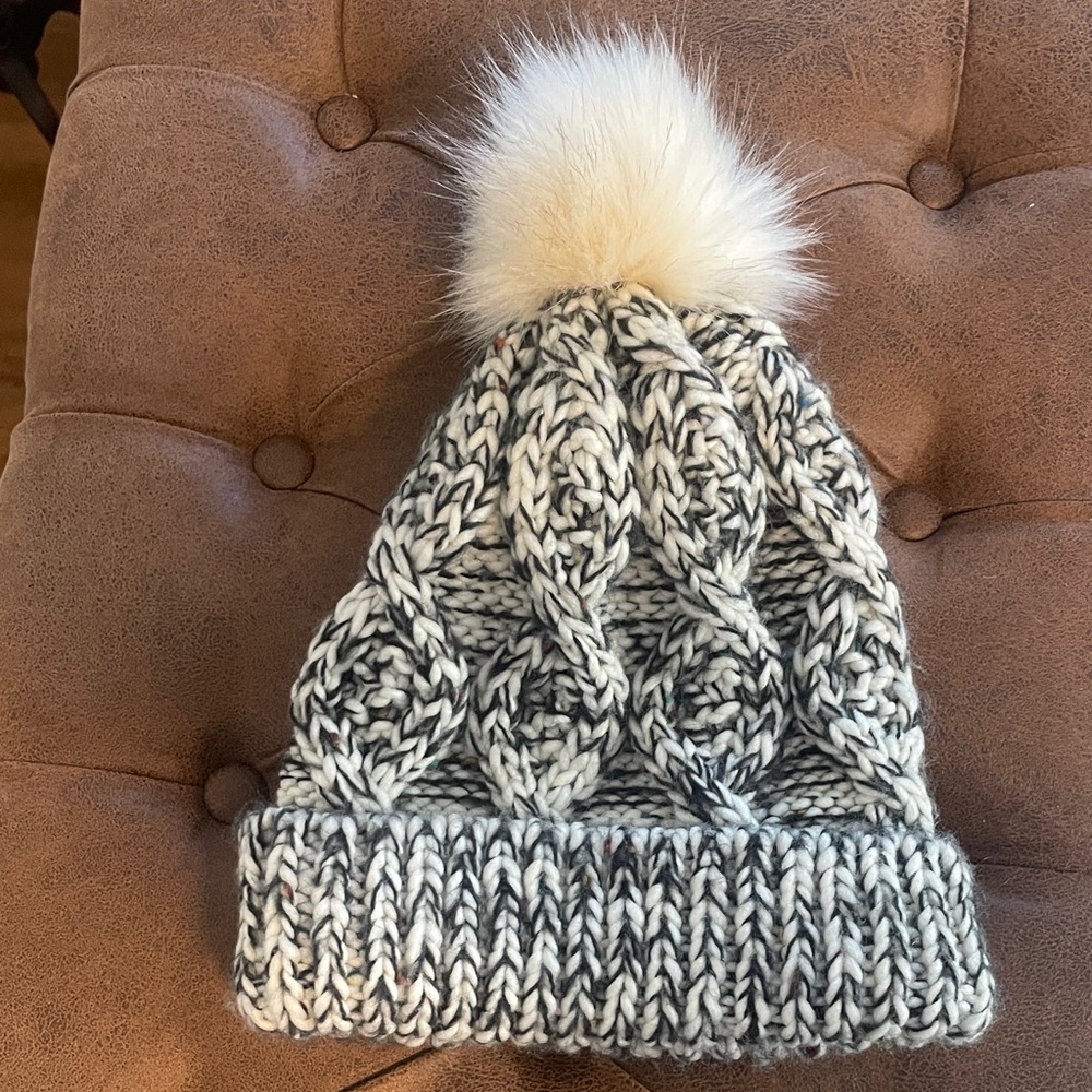 Knit Beanie with Pom Pom - Loft